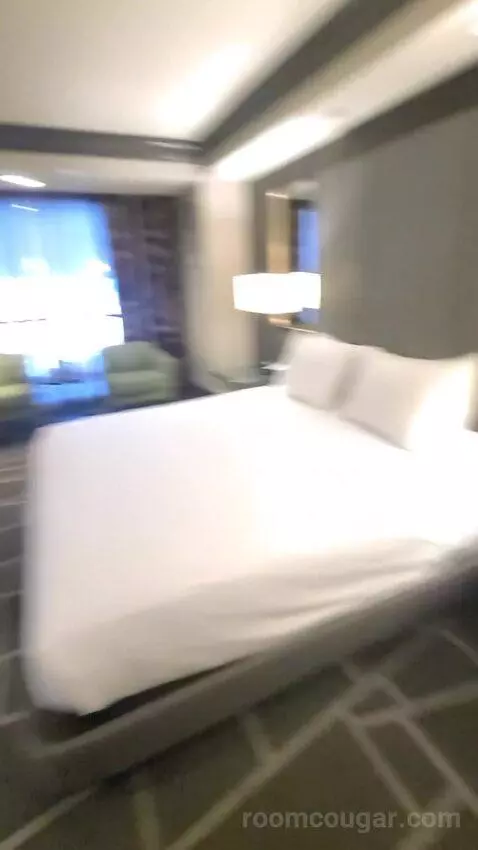 Tower Premier King (#4322) bed picture #5