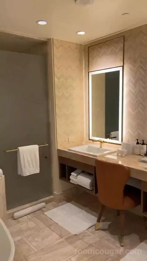 One-Bedroom Entertainment Suite with Strip View (#19221) picture #21