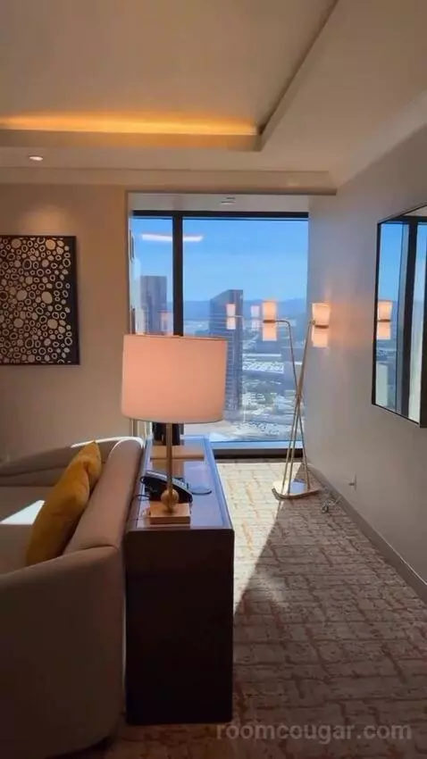 One-Bedroom Entertainment Suite with Strip View (#19221) picture #5